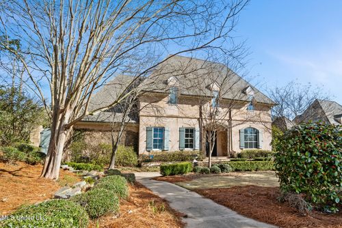 460 Saint Andrews Dr, Jackson, MS, 39211-2523 | Card Image