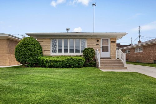 5129 Chester Ave, Chicago, IL, 60656-2703 | Card Image