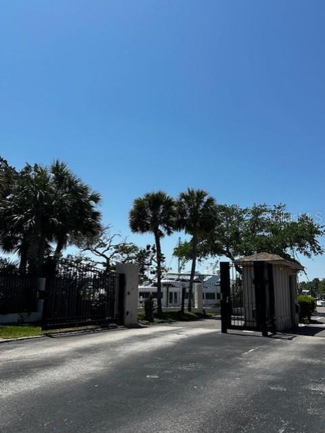 Guard House-Gate | Image 41