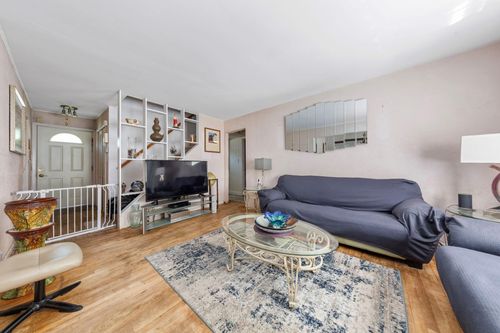 1741 Meadowbrook Rd, Merrick, NY, 11566-2507 | Card Image