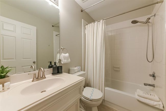 1st floor bathroom | Image 9