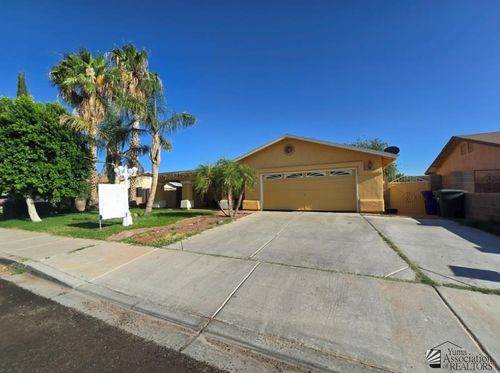 4233 W 21st Pl, Yuma, AZ, 85364-5845 | Card Image