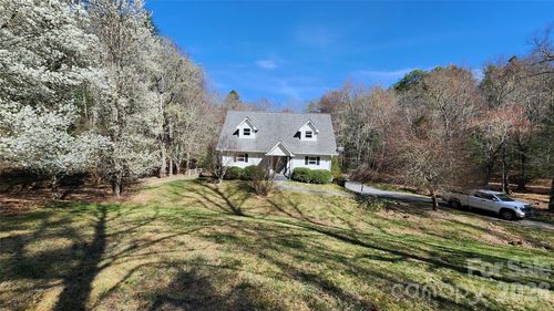 360 River Cove Ln, Hayesville, NC, 28904-9411 | Card Image
