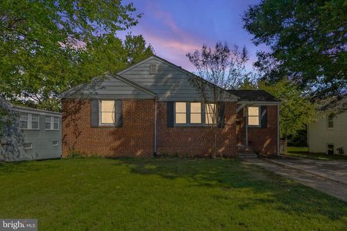 2716 School St, ALEXANDRIA, VA, 22303-2407 | Card Image