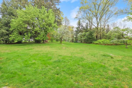 4-32 Orchard Dr, North Castle, NY, 10504-1437 | Card Image