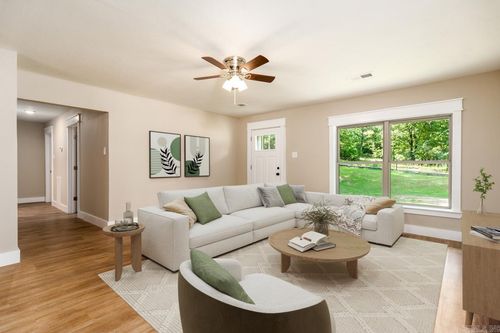 4 Simmons Ln, Conway, AR, 72032-9297 | Card Image