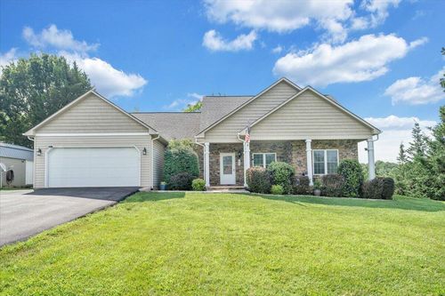 86 Wagon Watch Ln, Moneta, VA, 24121-3491 | Card Image