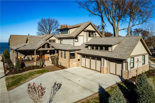 17788 Edgewater Dr, Lakewood, OH, 44107-1126 | Card Image