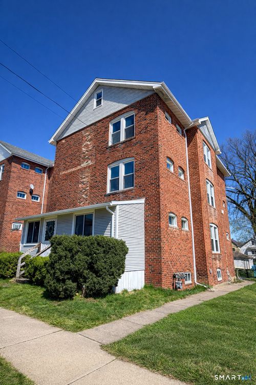 199 Burritt St, New Britain, CT, 06053-0405 | Card Image