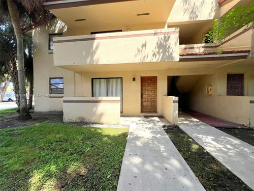 apt-j101-6355 Sw 136th Ct, Miami, FL, 33183-5046 | Card Image