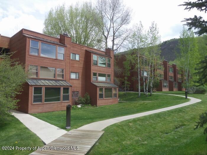Vine St, Aspen, CO 81611