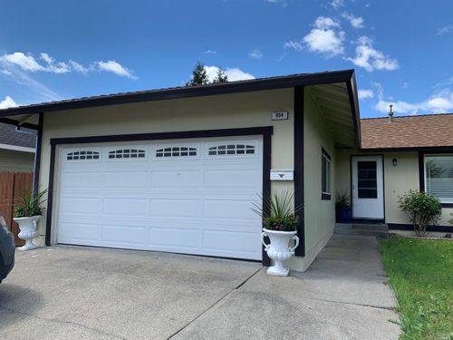 954 Emily Ave, Rohnert Park, CA, 94928-2297 | Card Image
