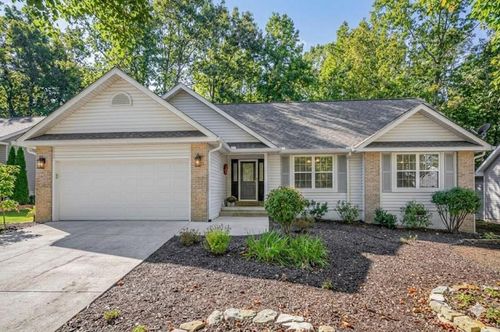 143 Lakeside Dr, Crossville, TN, 38558-7067 | Card Image
