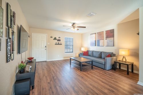 6139 Lakefront St, San Antonio, TX, 78222-1523 | Card Image