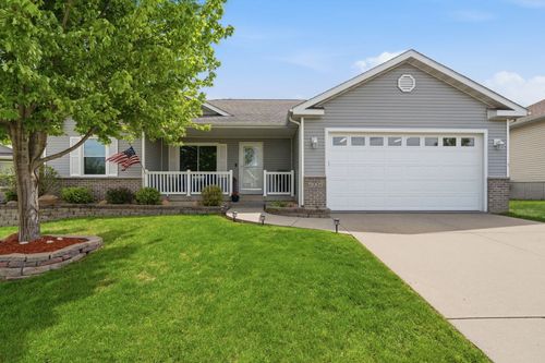 6226 Palmetto Cir Sw, Cedar Rapids, IA, 52404-7764 | Card Image