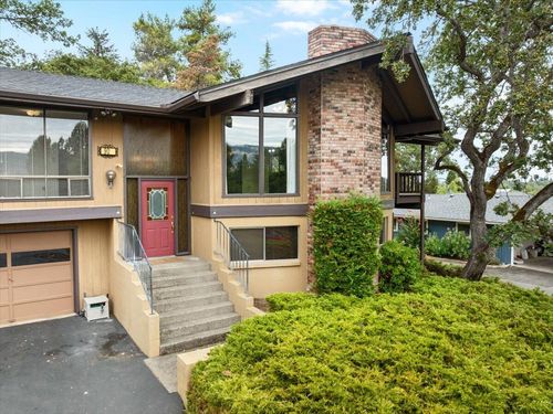 908 Black Oak Dr, Medford, OR, 97504-8506 | Card Image