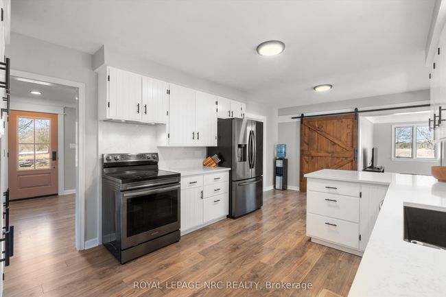 322 Foss Rd, House other with 3 bedrooms, 1 bathrooms and 4 parking in Fenwick ON | Image 11