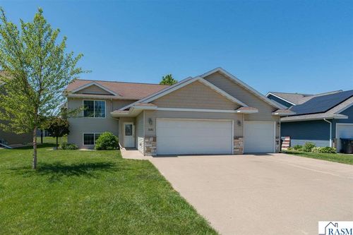 1132 Heron Drive, Mankato, MN, 56001 | Card Image