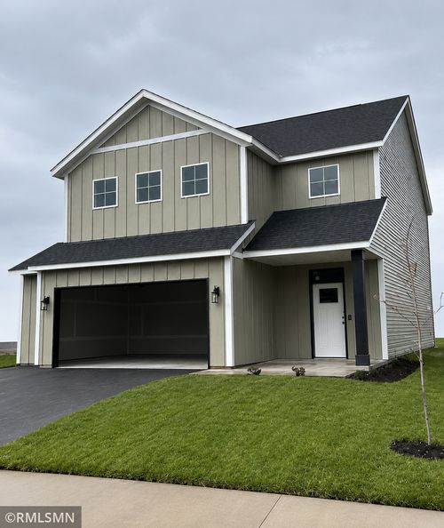 8982 Parkview Cir, Chisago City, MN, 55013-5093 | Card Image