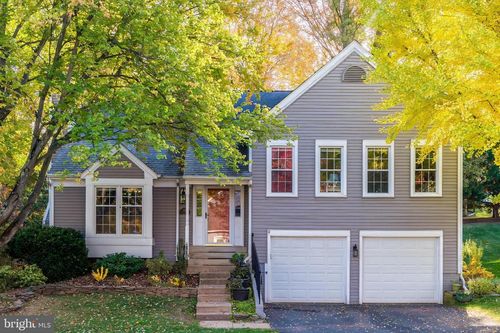 3919 Bokel Dr, Chantilly, VA, 20151-3315 | Card Image