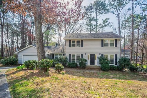 4641 Waterford Ct, Dunwoody, GA, 30338-3137 | Card Image