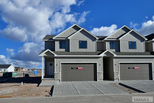 4813 Hazen Dr, Ammon, ID, 83406-8068 | Card Image