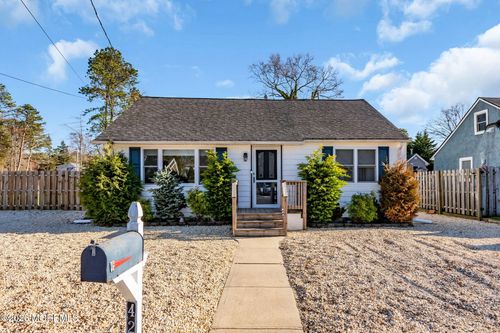 421 Forrest Ave, Lanoka Harbor, NJ, 08734-1924 | Card Image