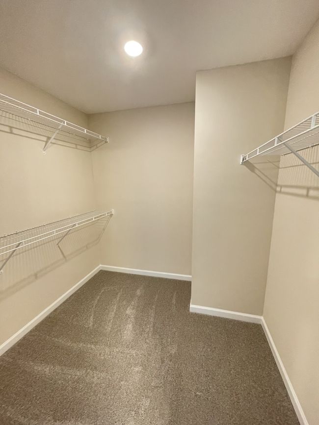 Primary Closet | Image 14