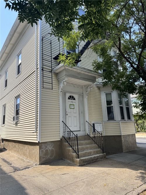 71 Sutton St, Providence, RI, 02903-1493 | Card Image