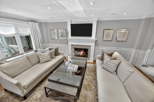 1882 Flintlock Court, Mississauga, ON, L5L3E1 | Card Image