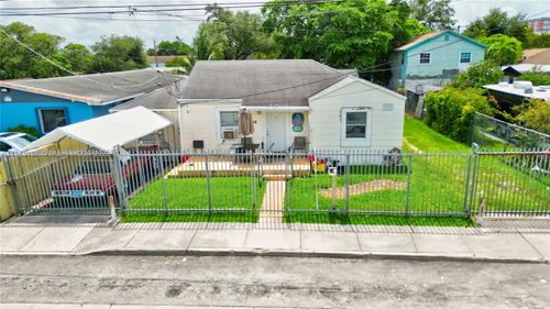 7634 Nw 4th Ave, Miami, FL, 33150-3454 | Card Image