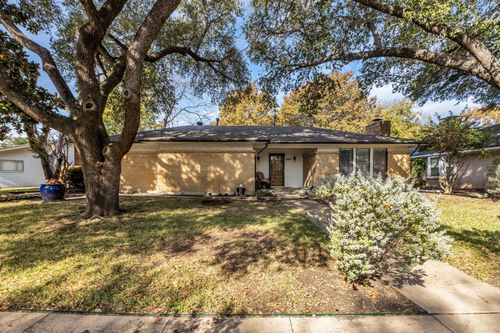 609 Kingsbridge Dr, Garland, TX, 75040-3635 | Card Image