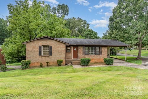 3039 Knollwood Dr, Gastonia, NC, 28052-1019 | Card Image