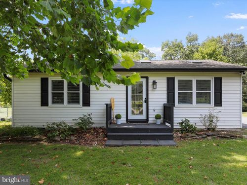 749 Hidden Hollow Dr, Kearneysville, WV, 25430-2677 | Card Image