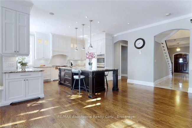 2094 Elmhurst Ave, House other with 5 bedrooms, 8 bathrooms and 10 parking in Oakville ON | Image 12
