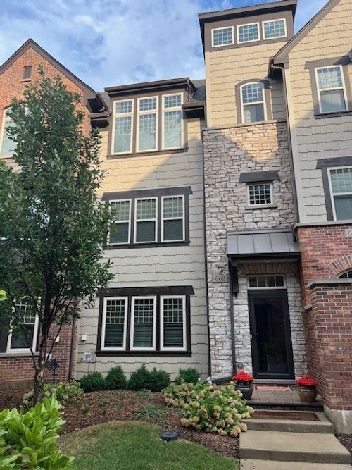 662 Parkside Ct, Libertyville, IL, 60048-1405 | Card Image