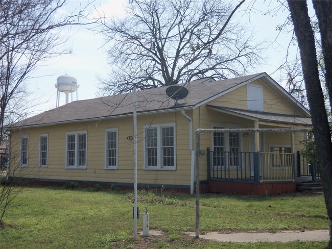 back covered porch | Image 8