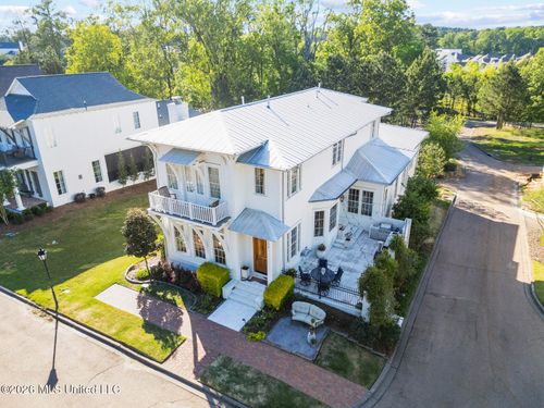 208 N Natchez Dr, Madison, MS, 39110-6941 | Card Image