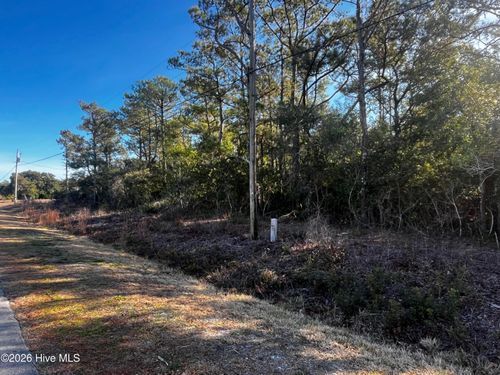 338 Diamond City Dr, Harkers Island, NC, 28531-9514 | Card Image
