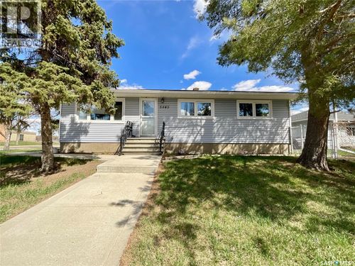 5445 4th Ave, Regina, SK, S4T0J8 | Card Image