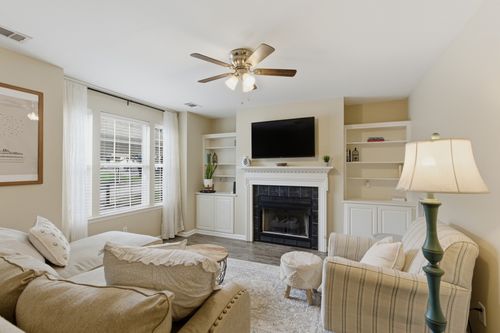 214-7241 Highway 70 S, Nashville, TN, 37221-2864 | Card Image