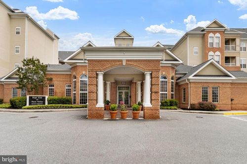 unit-136e-400 Symphony Cir, COCKEYSVILLE, MD, 21030-2046 | Card Image