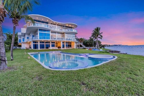 4035 Bay Shore Rd, SARASOTA, FL, 34234-3704 | Card Image