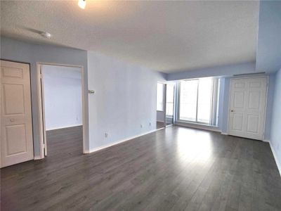 PH201 - 18 Hillcrest Ave, Condo with 1 bedrooms, 1 bathrooms and 1 parking in North York ON | Image 2