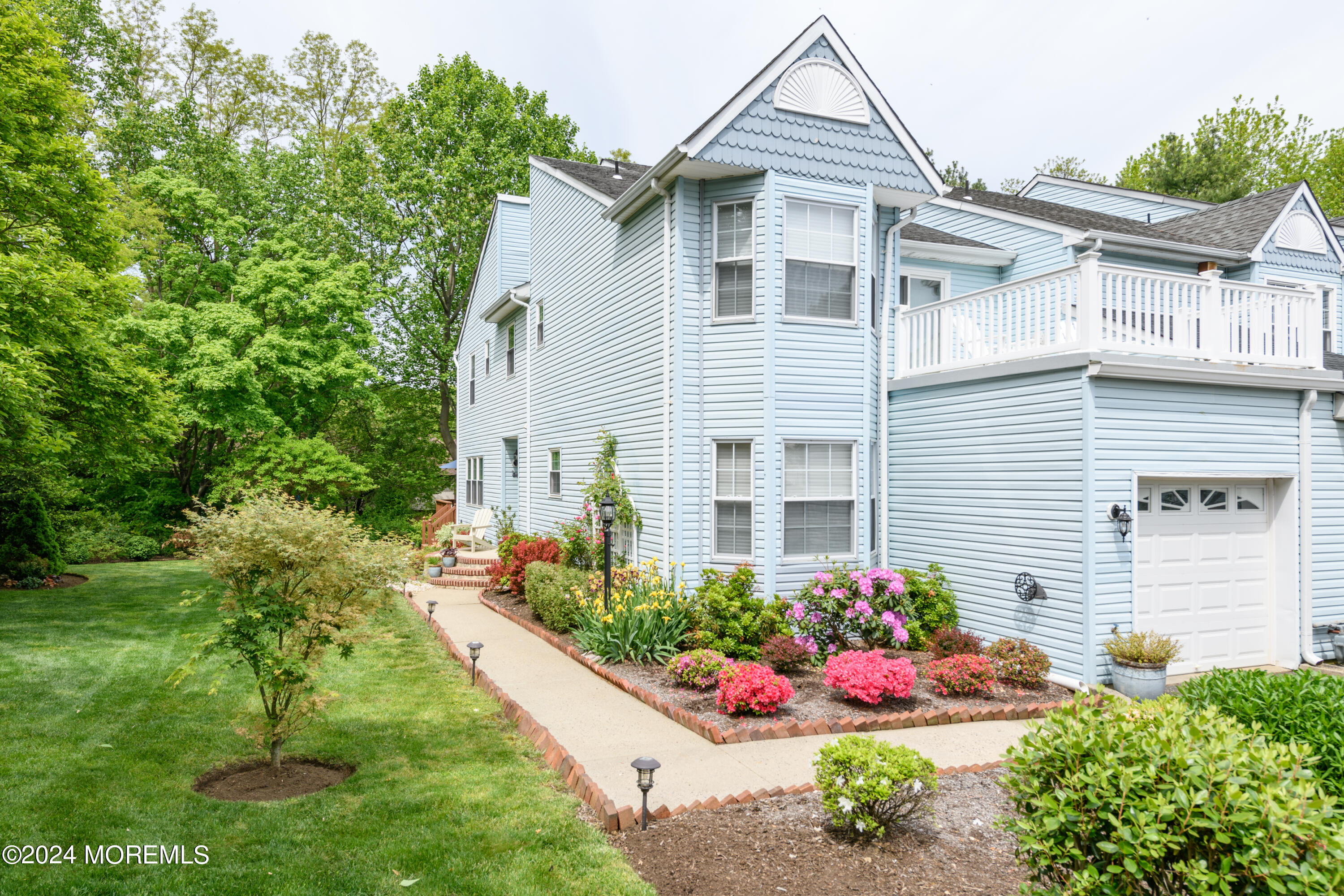 Colonial Sq, Middletown, NJ 07748