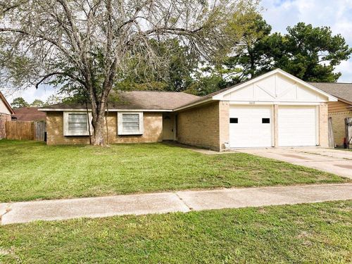 5615 Lynngate Dr, Spring, TX, 77373-8702 | Card Image