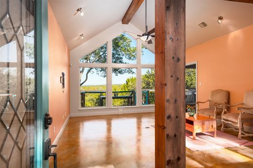 190 Shady Bluff Dr, Wimberley, TX, 78676-2222 | Card Image