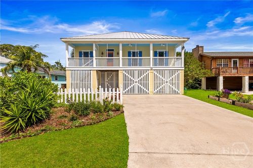 130 Lewis Ave, Tybee Island, GA, 31328-9714 | Card Image