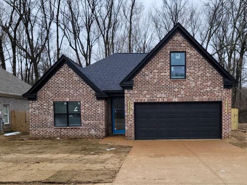 21 W Van Huesen Dr, Memphis, TN, 38109-8909 | Card Image