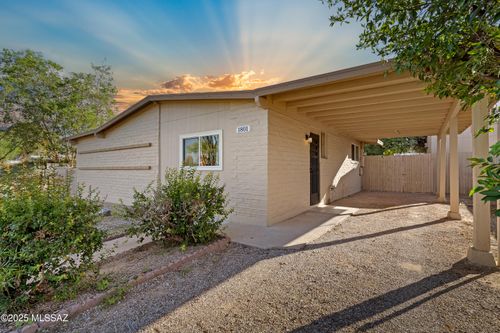 1801 S Baxter Pl, Tucson, AZ, 85713-2401 | Card Image
